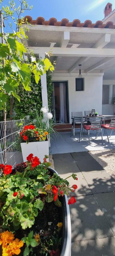 Apartman Stura 1 ザダル エクステリア 写真